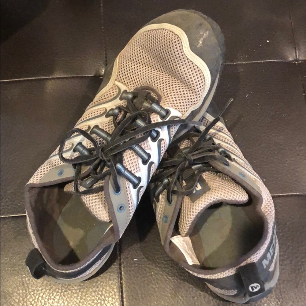 Merrell "trail glove drizzle" hiking and running
